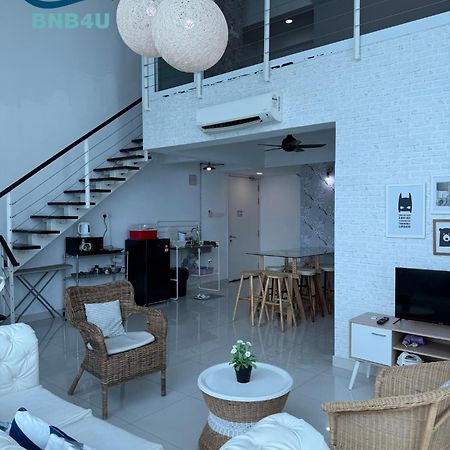 Duplex Seaview Comfort Stay In City By Iz George Town Ngoại thất bức ảnh