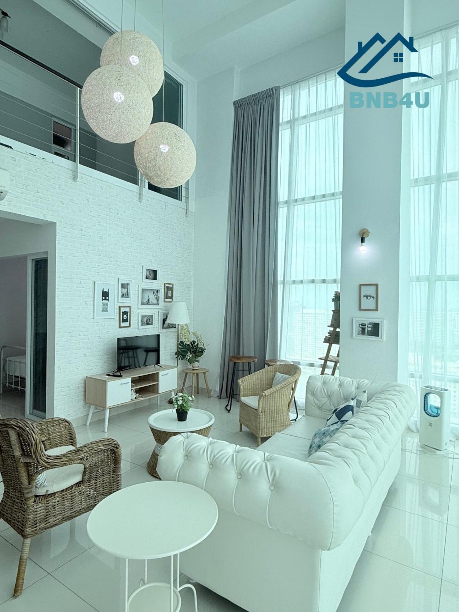 Duplex Seaview Comfort Stay In City By Iz George Town Ngoại thất bức ảnh