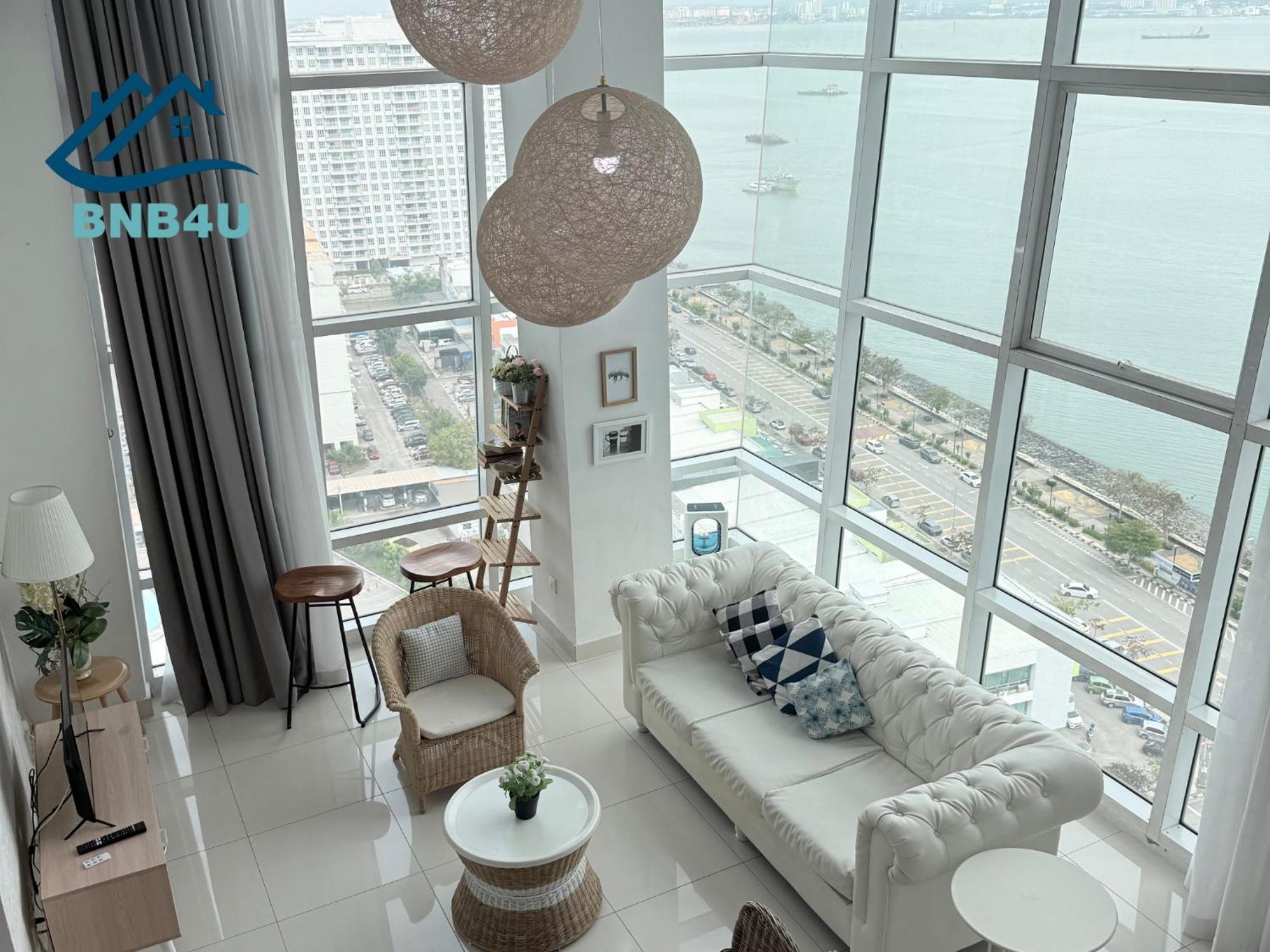 Duplex Seaview Comfort Stay In City By Iz George Town Ngoại thất bức ảnh