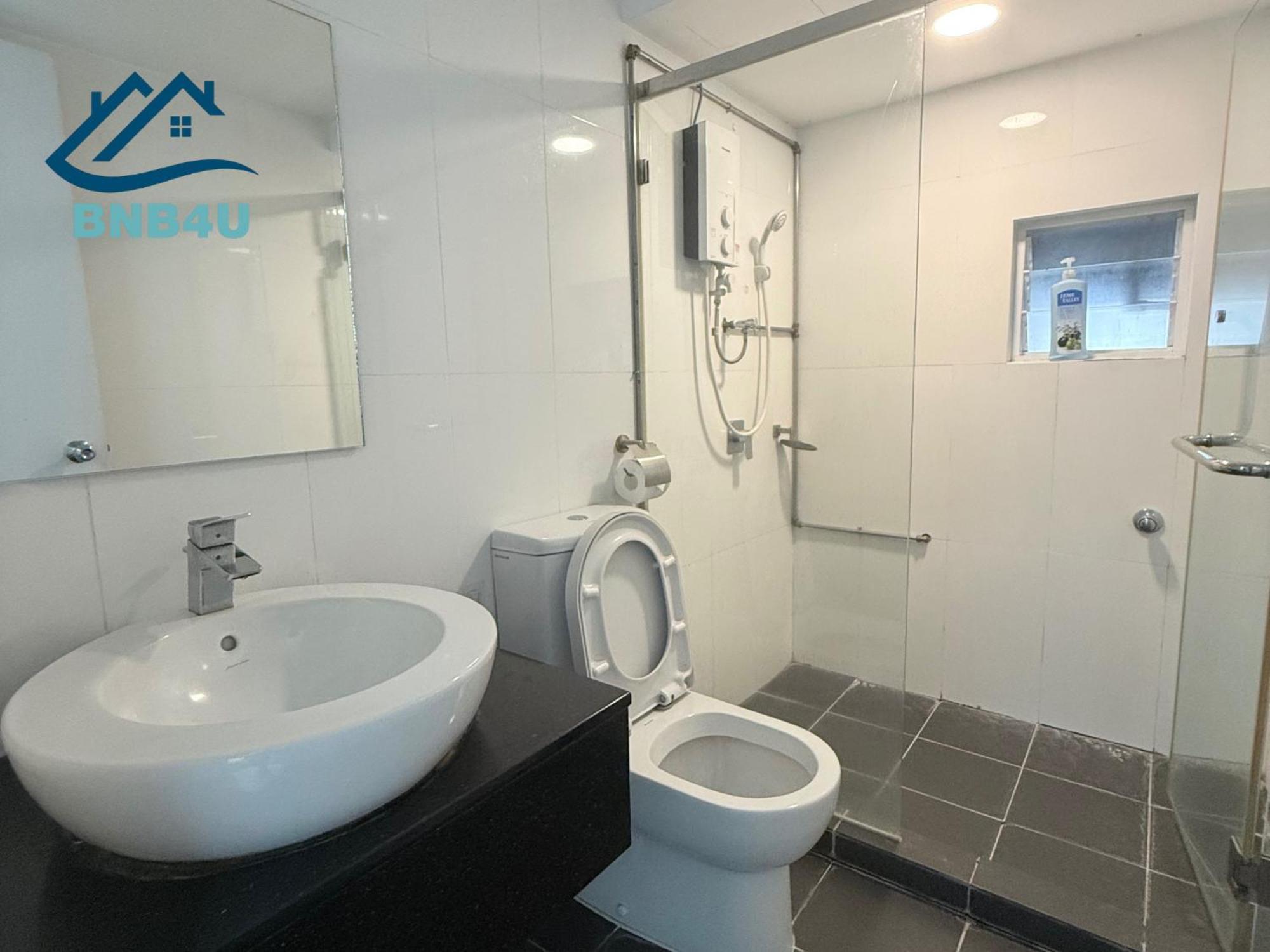 Duplex Seaview Comfort Stay In City By Iz George Town Ngoại thất bức ảnh