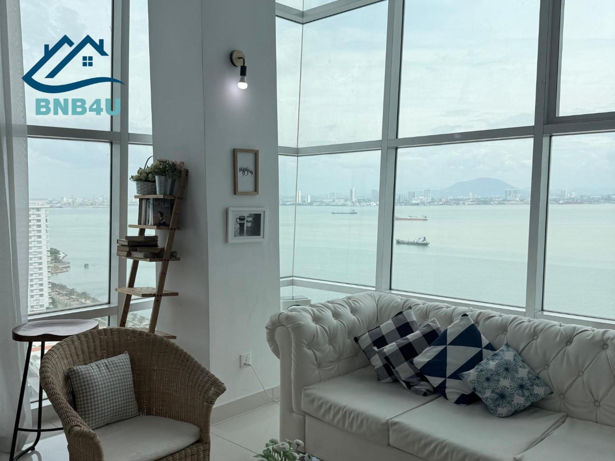 Duplex Seaview Comfort Stay In City By Iz George Town Ngoại thất bức ảnh