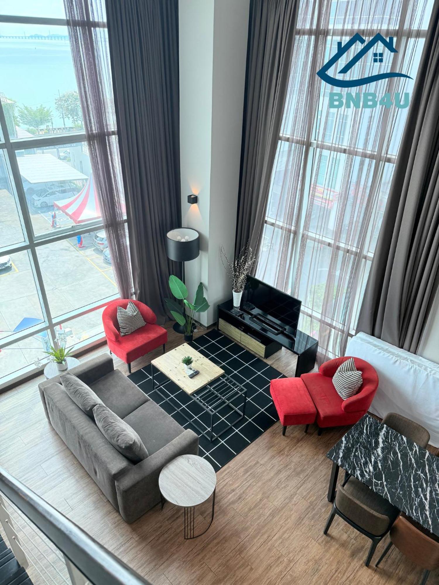 Duplex Seaview Comfort Stay In City By Iz George Town Ngoại thất bức ảnh